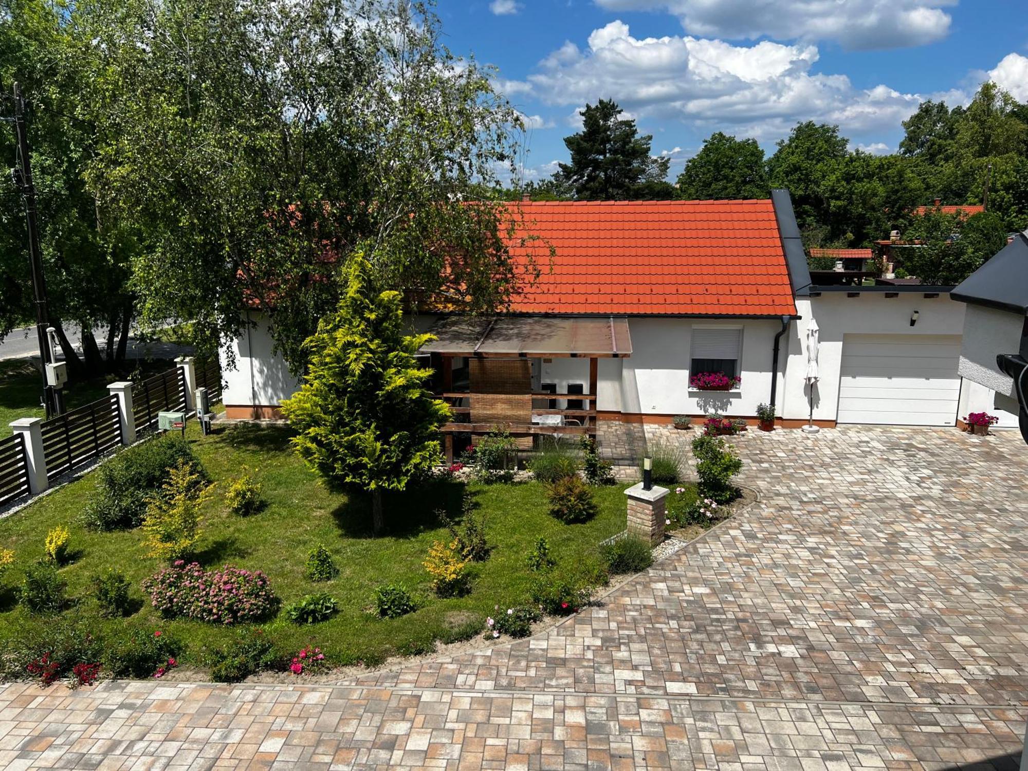 Bed and Breakfast Dreko Panzio & Borbisztro Győrújbarát Esterno foto