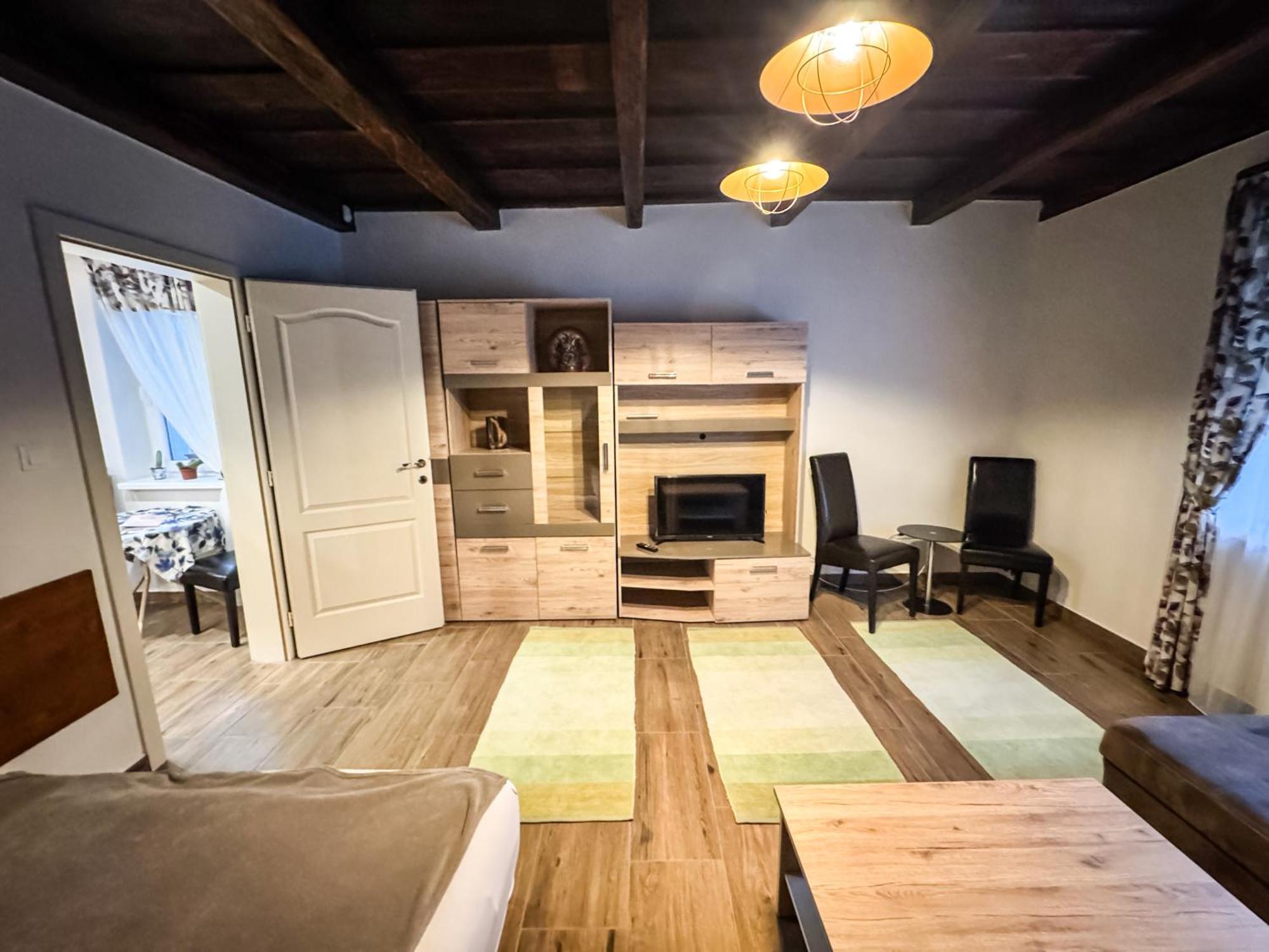 Bed and Breakfast Dreko Panzio & Borbisztro Győrújbarát Esterno foto